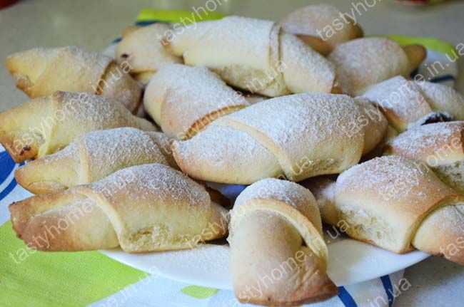 Рогалики на кефире простые и вкусные