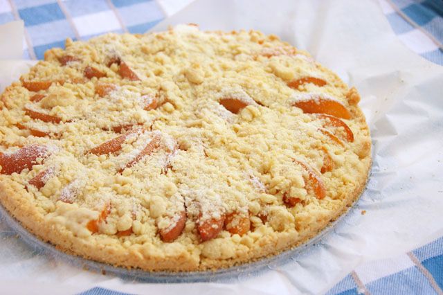 Насыпной пирог с абрикосами