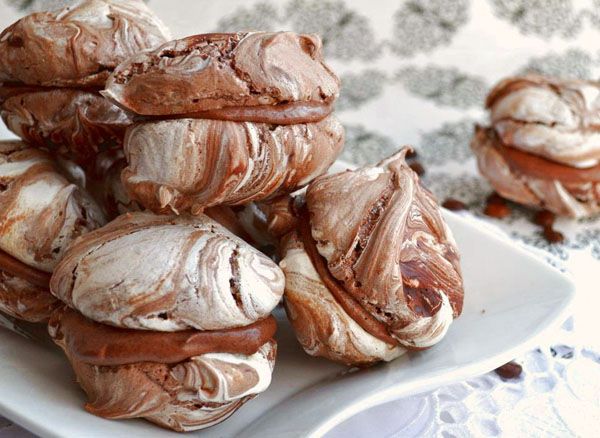 Шоколадное безе (меренги)