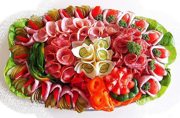 Мясная нарезка оформление
