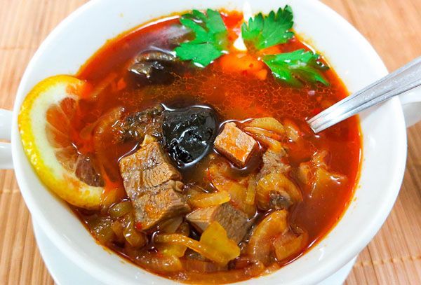 Мясная солянка с почками
