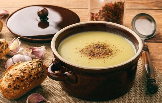 Чесночный суп с картофелем