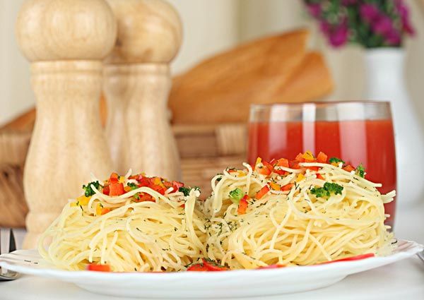 Макаронные гнёзда с фаршем