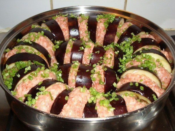 Баклажаны по-турецки с фаршем