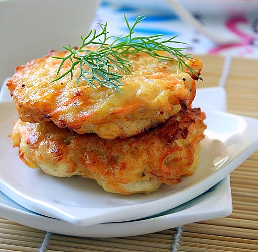 Куриные оладьи с сыром.