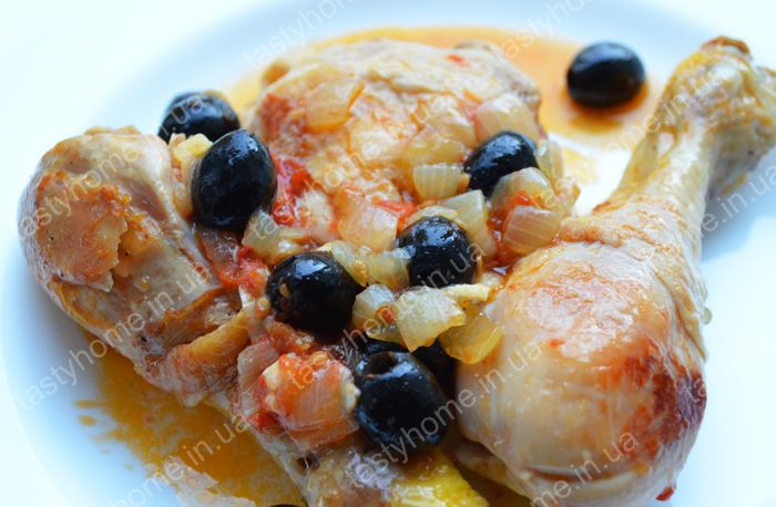 Курица с оливками