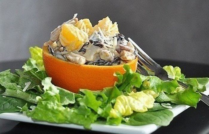 Салат с курицей и апельсином