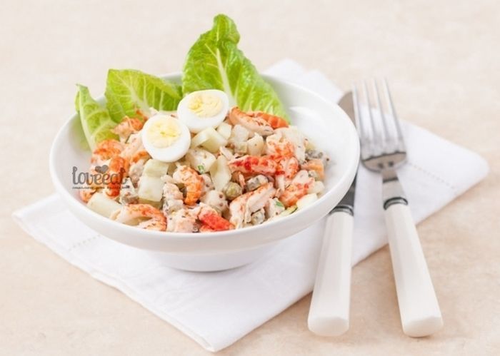 Салат оливье с курицей
