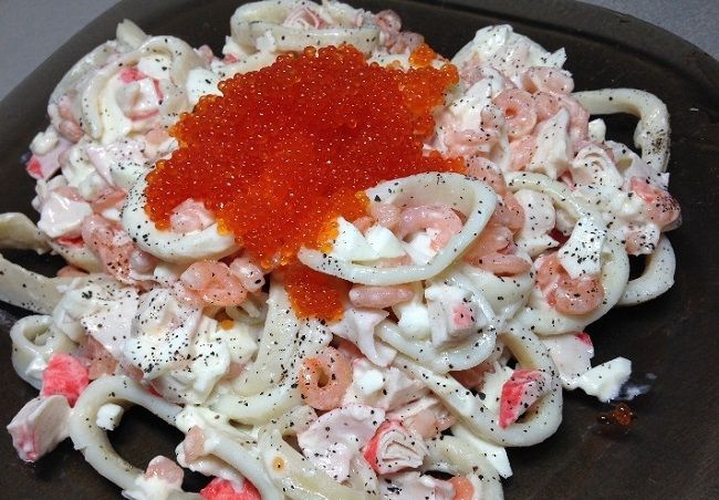 Салат "Нептун" с кальмарами
