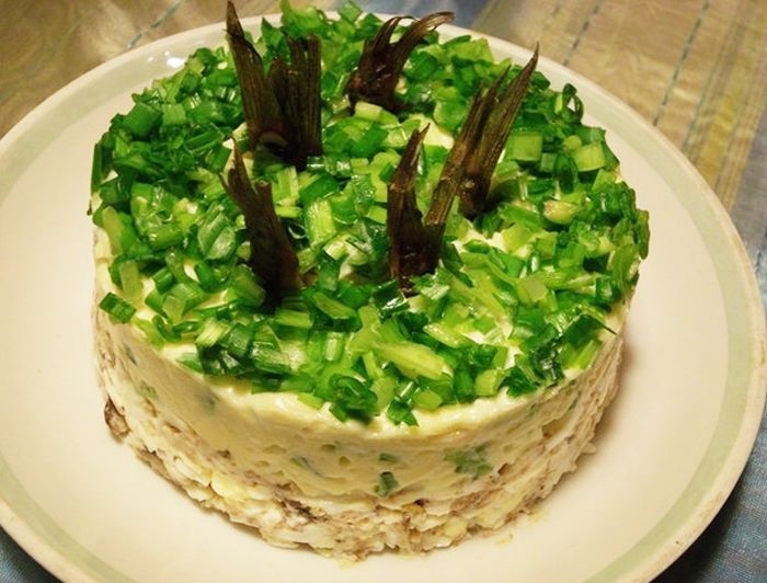 Салат со шпротами и морковью