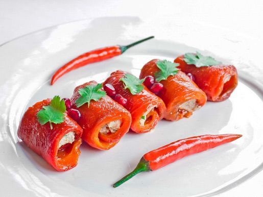 Рулетики из болгарского перца