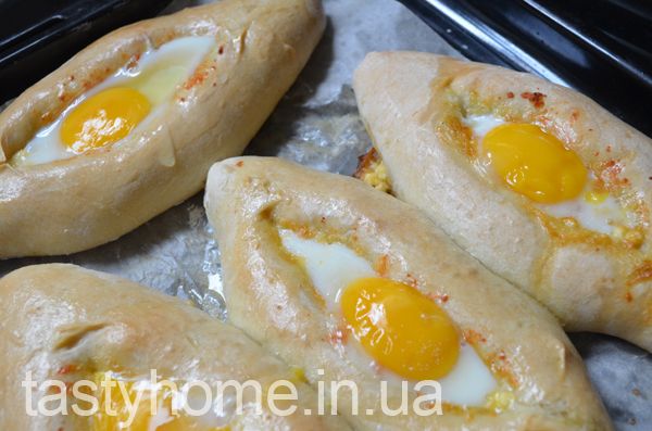 Хачапури по-аджарски