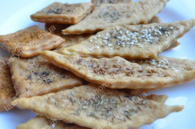 Несладкое печенье с пряностями