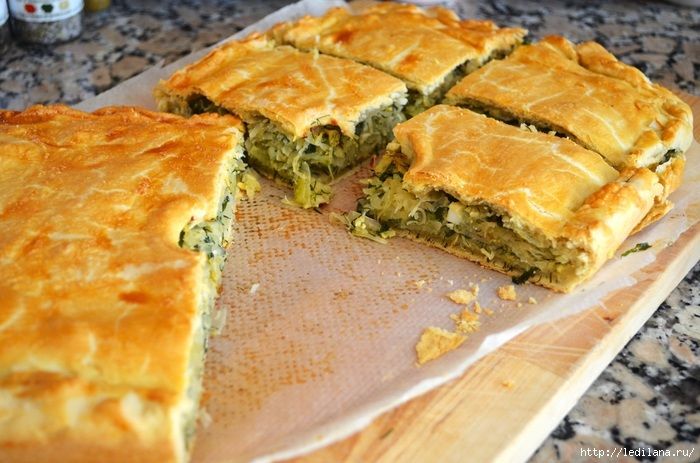 Пирог с капустой и фаршем